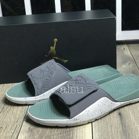 NWT Nike Jordan Hydro 7 Wolf Grey M AUTHENTIC - Picture 4 of 8